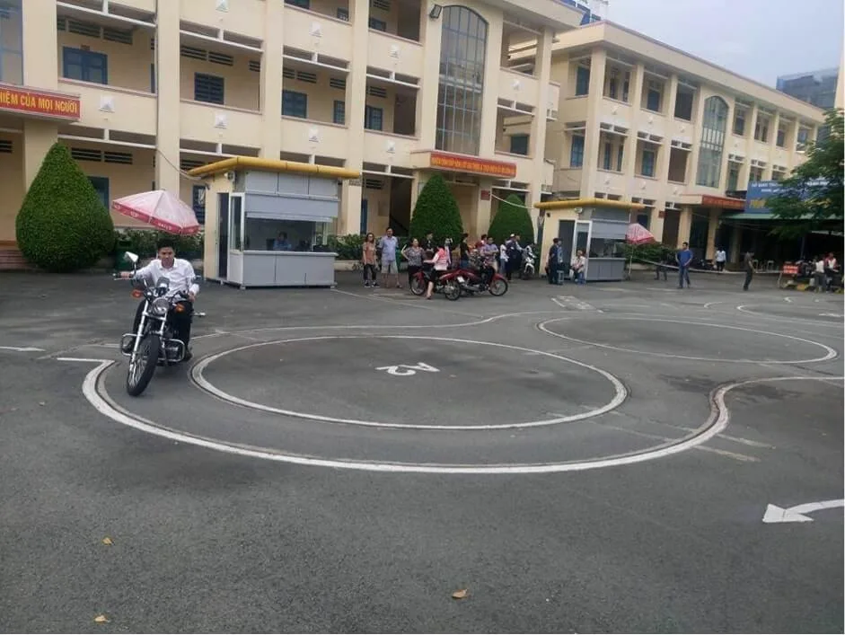 Đăng ký thi bằng lái xe máy Quận 3 - TP.HCM 3